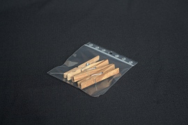 ZIP vrecka 100x100mm/40µm so závesným otvorom