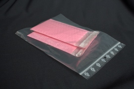 ZIP vrecka 200x250mm/40µm se závesným otvorom